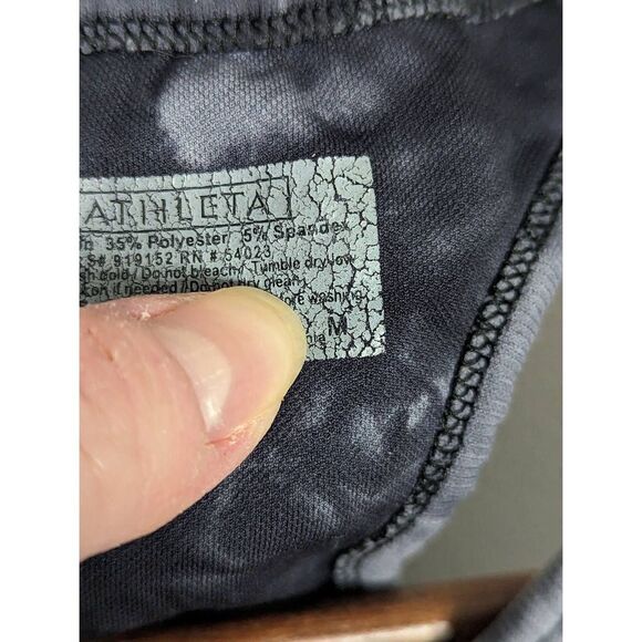 Athleta Sports Bra Seamless Racerback Pull On Grey Paisley Color - Size Medium - Picture 4 of 5